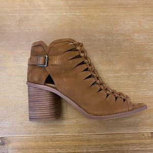 Vince Camuto Booties